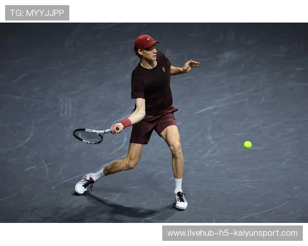 法国巴黎网球大师赛：意大利好手辛纳挺进四强，巴黎网球大师赛冠军